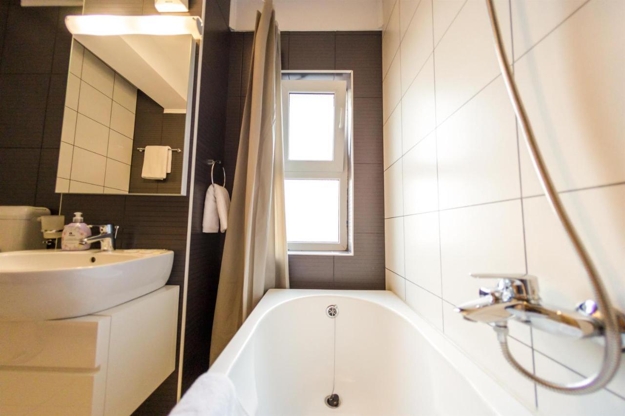 Apartament Business Langa Vivo Mall Apartment บายามาเร ภายนอก รูปภาพ